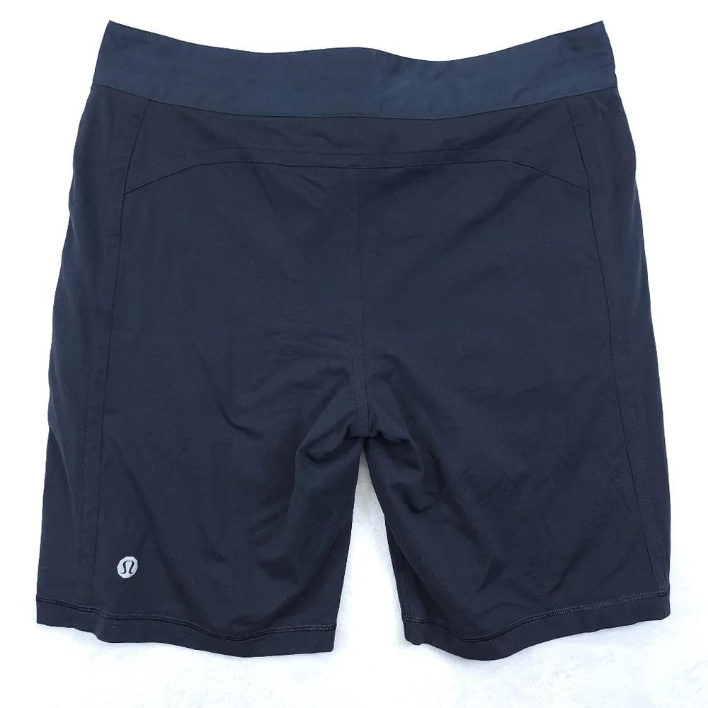 Lululemon Men's Black Activewear Drawstring Big Logo Vintage Shorts Size 36